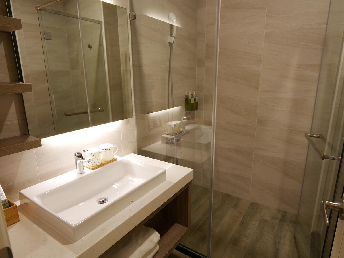 See Moon Homestay Yuchi Eksteriør billede